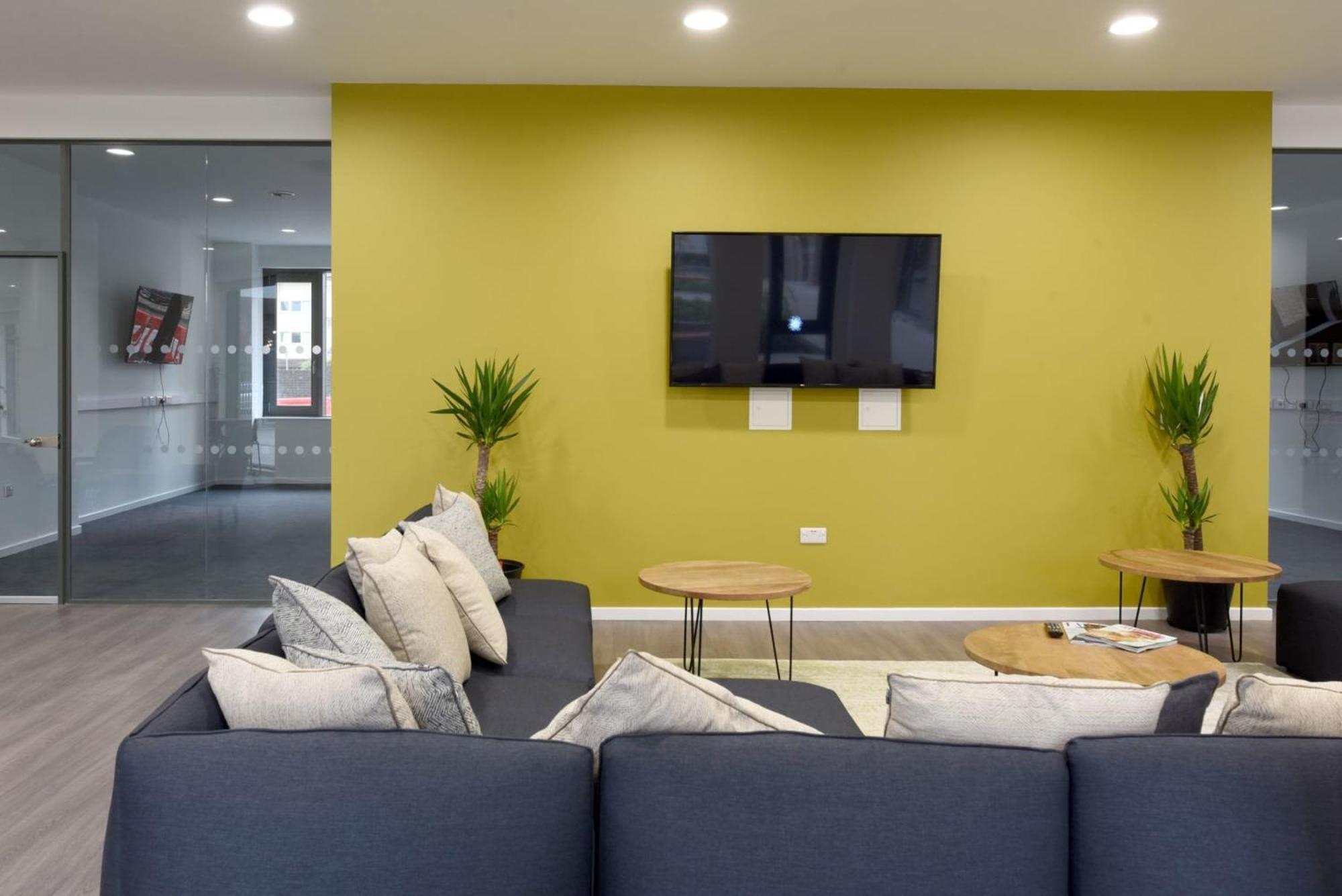 Apartment For Students Only St Mungo's In *