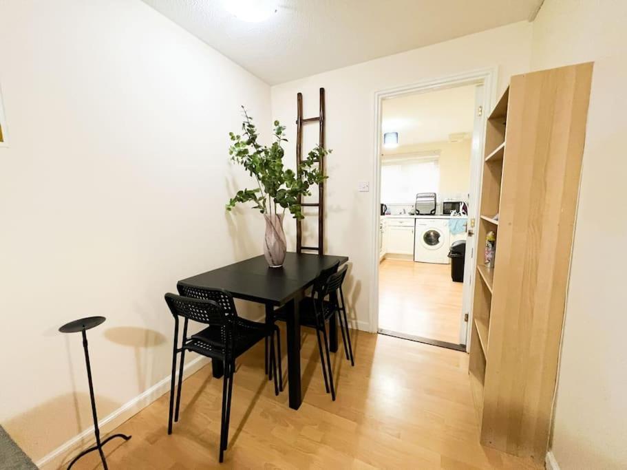 Apartment Cosy Riverside Secc Hydro