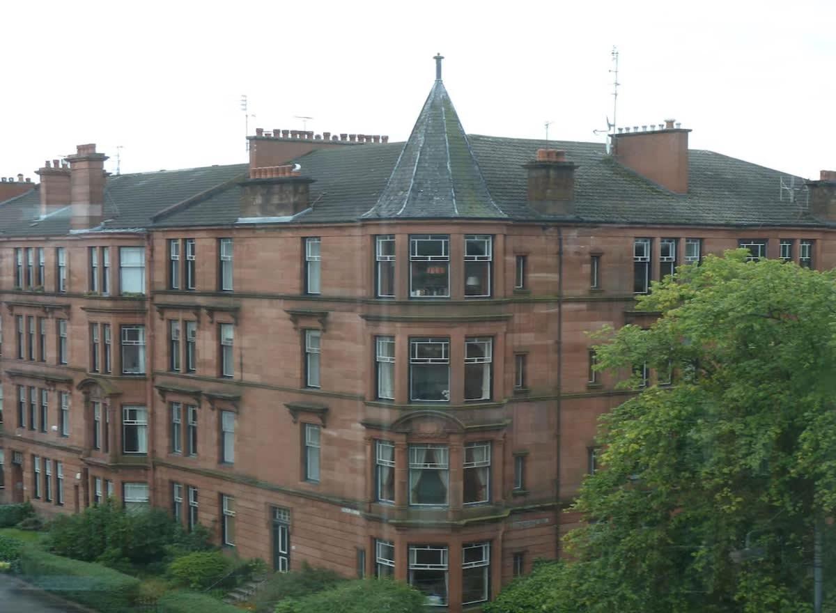 Elegant Victorian In Glasgow's West End Apartment *