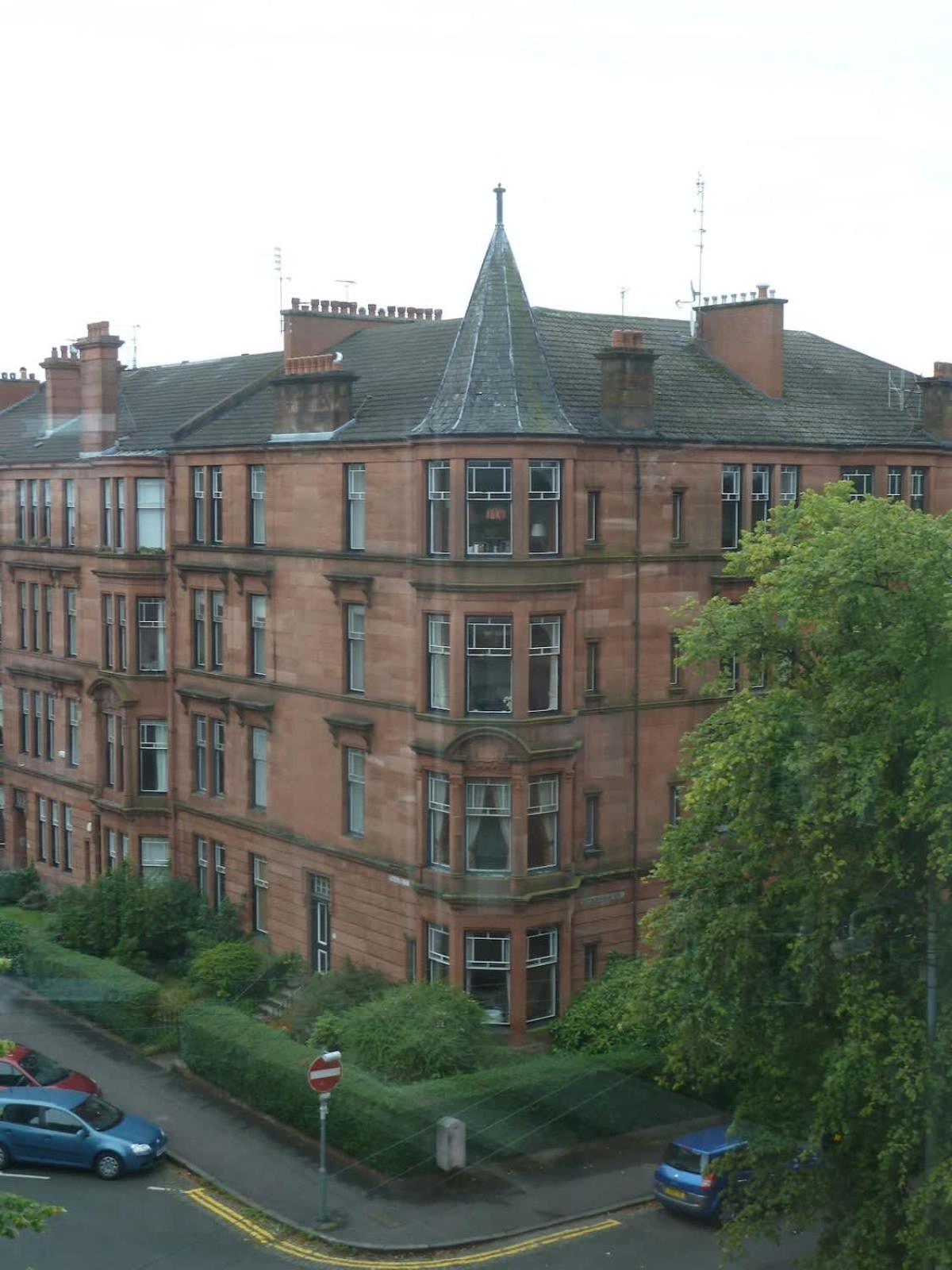Elegant Victorian In Glasgow's West End Apartment
