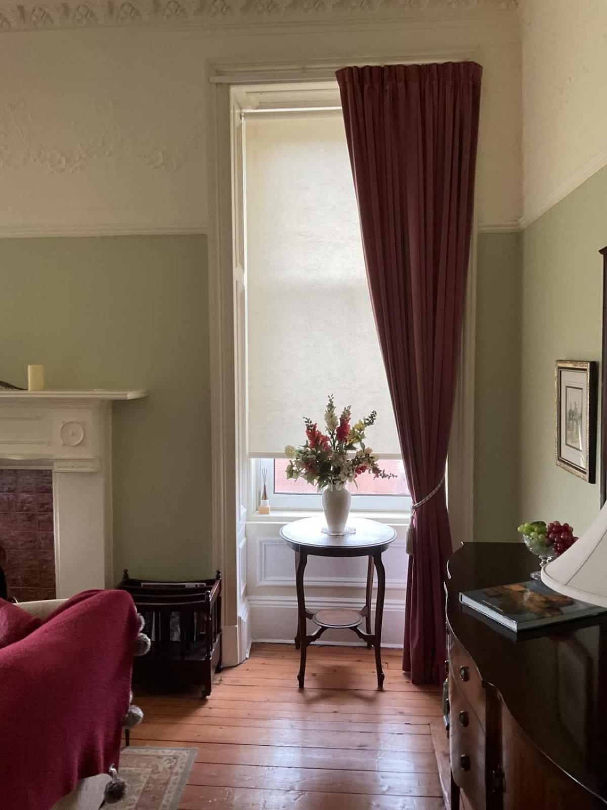 Elegant Victorian In Glasgow's West End Apartment *