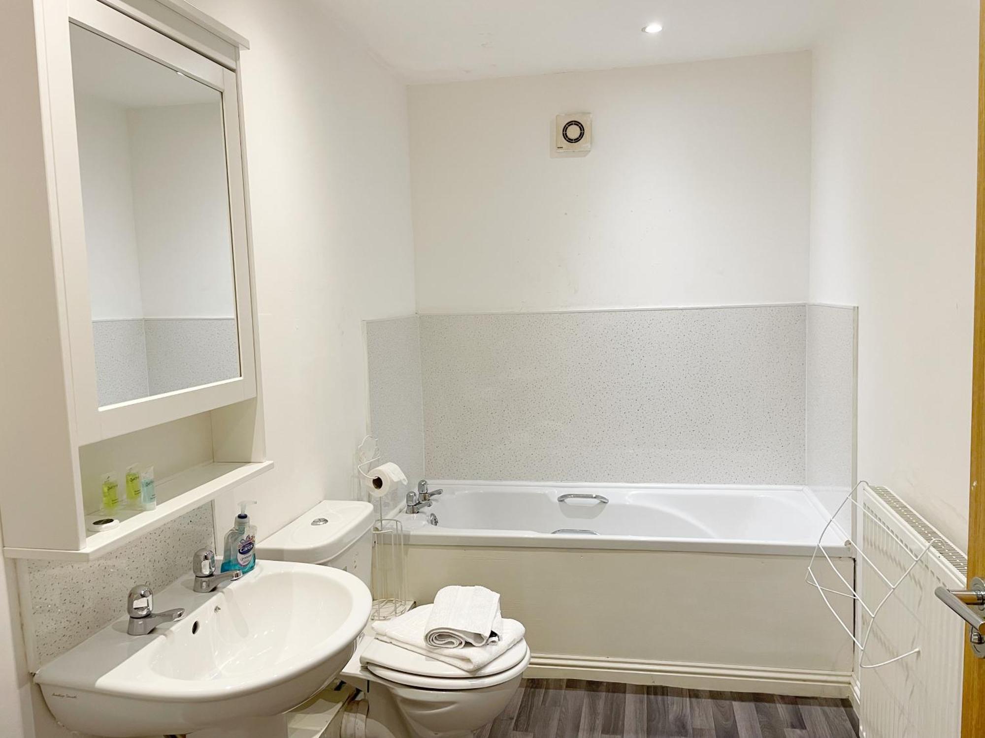 Cozy Nights - Cambuslang 1/64 Apartment