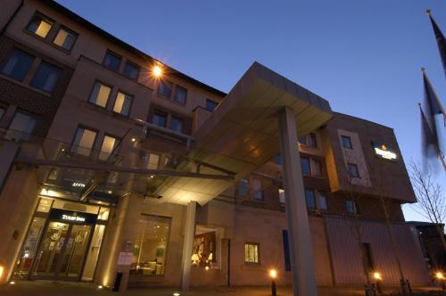 Premier Centre South 3*