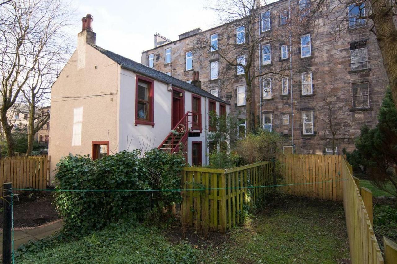 The Cottage. Woodlands, West End. Apartment *