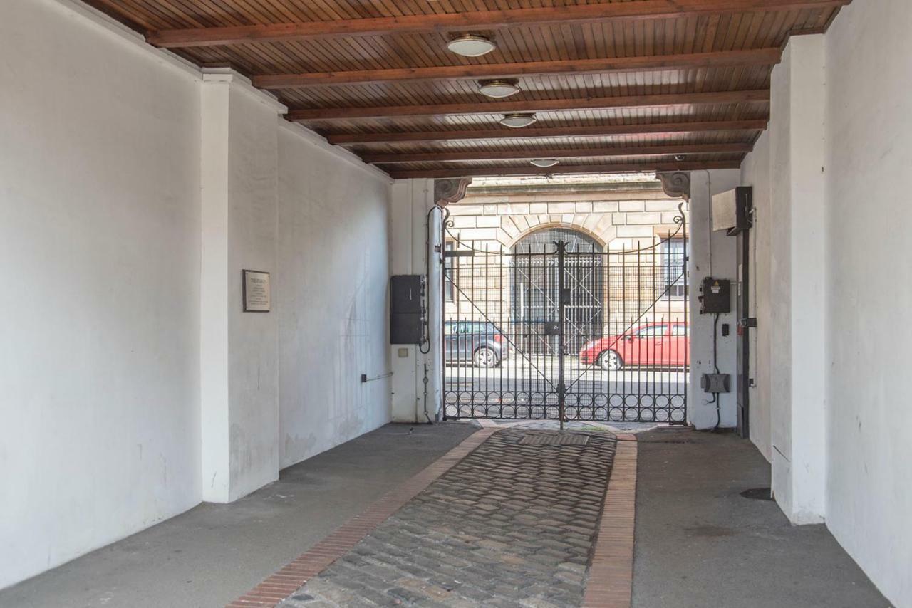 The Stables - Fabulous Stylish Flat In Merchant & Free Secure Parking