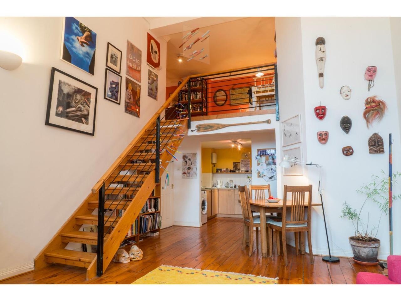 Apartment Beautifully Kept Mezzanine Flat ★school Of Art★