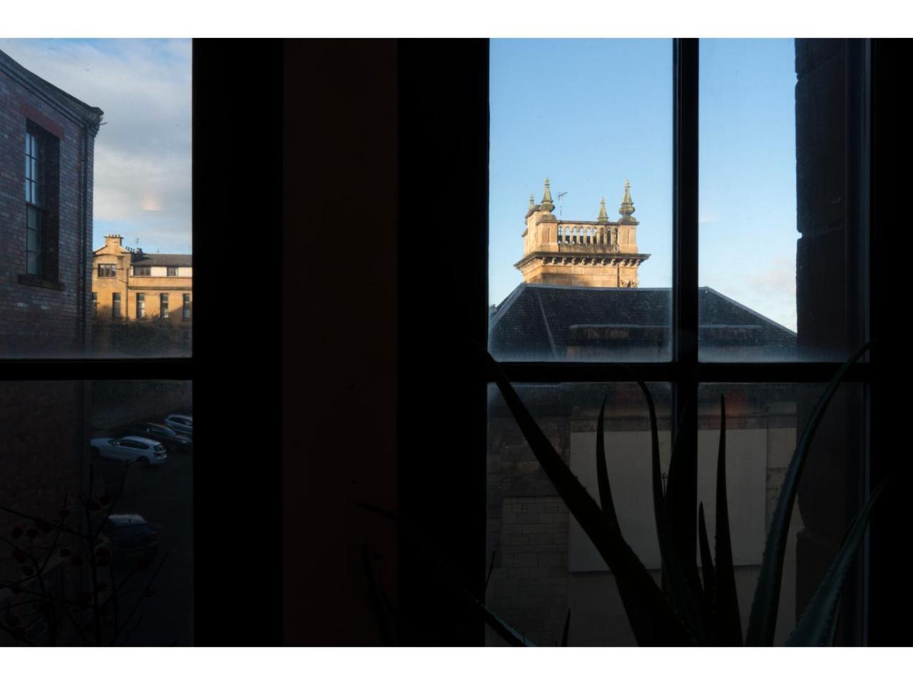 Apartment Beautifully Kept Mezzanine Flat ★school Of Art★ Glasgow