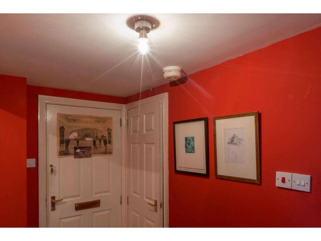 Beautifully Kept Mezzanine Flat ★school Of Art★