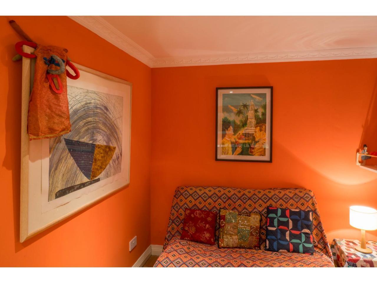 Beautifully Kept Mezzanine Flat ★school Of Art★ *
