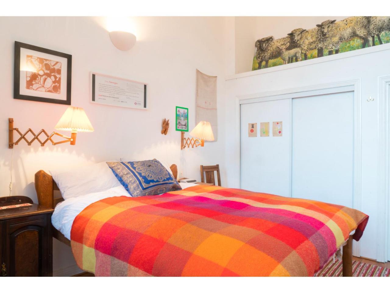 Beautifully Kept Mezzanine Flat ★school Of Art★ *