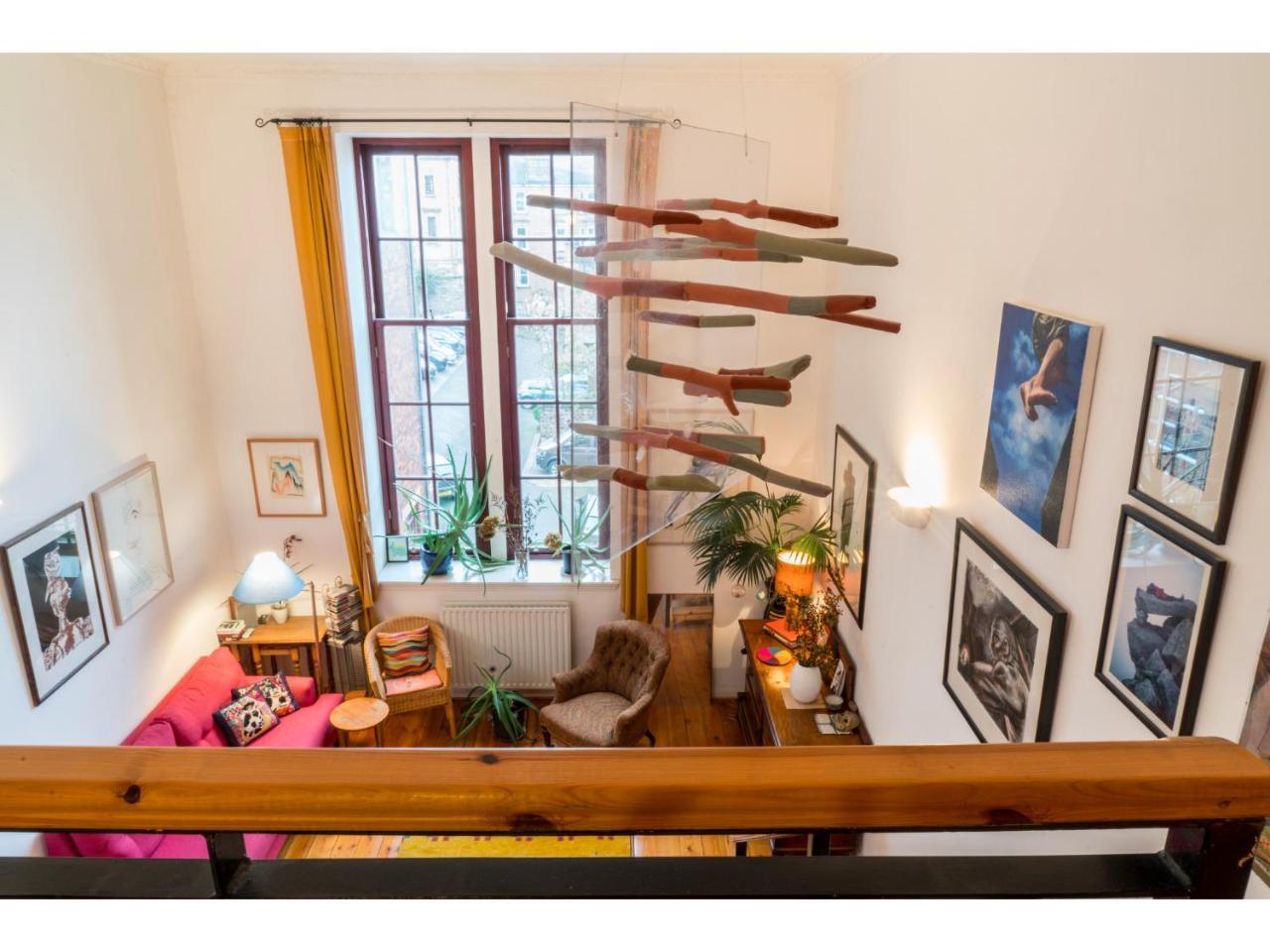 Apartment Beautifully Kept Mezzanine Flat ★school Of Art★ *